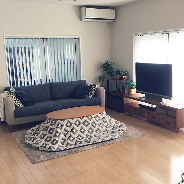 Lounge,観葉植物,IKEA,ナチュラル,DIY,テレビ台,無印良品,シンプルライフ,雑貨,カフェ風,モノトーン,ニトリ,シンプルがすき,シンプルモダンインテリア,シンプルインテリア,コタツ,コタツ布団無印&しまむら,こたつ,楕円こたつ,こたつ部,こたつカバー kuruの部屋