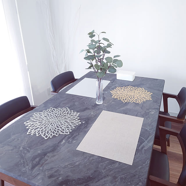 My Desk,グレーインテリア,ホテルライク,スタイリッシュ,プチプラインテリア,IKEA,ホテルライクな暮らし,マンション暮らし,フェイクグリーン,モノトーン,ダイニングテーブル,大理石調,セラミックテーブル,ランチョンマット ichiの部屋