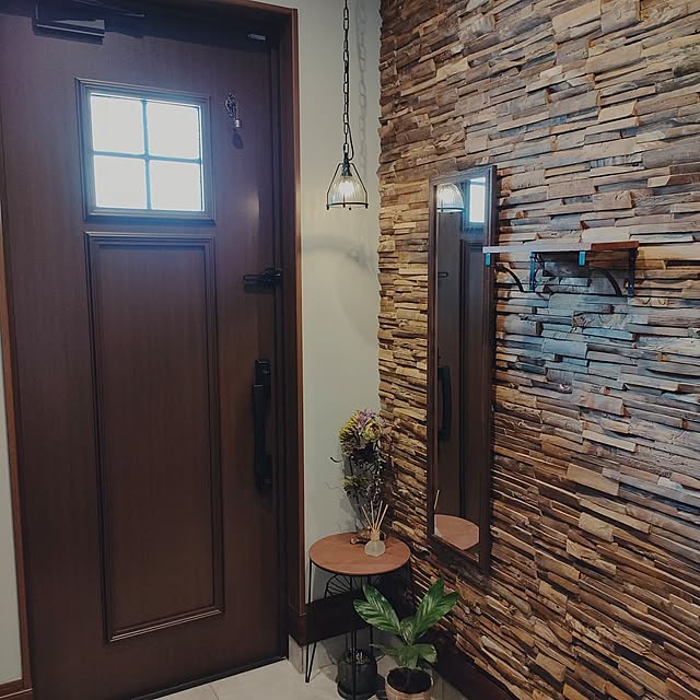Entrance,インダストリアルインテリア,ベッドルームインテリア,アンティーク,レトロ,男前,照明,カフェ風,インダストリアル,ウッドウォール,サンワカンパニー Atelier_tamakiの部屋