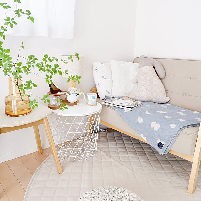 Lounge,ドウダンツツジ,ソファーまわり,IKEA,サイドテーブル,ミナペルホネン,子どもと暮らす myu-の部屋
