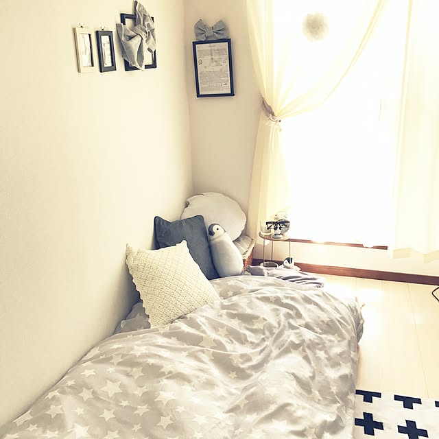 Bedroom,ニトリ,1K,賃貸,IKEA,100均,ダイソー,モノトーン,ペンギン,セリア,DIY,一人暮らし,布団,雑貨 asaruの部屋