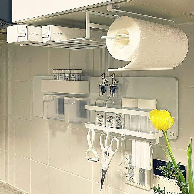 Kitchen,オイルボトル,キッチン収納,理想に近づける,ニトリ,ダイソー,調味料置き,調味料入れ,調味料ラック,築20年以上,スッキリ暮らしたい,スチールパネル,マグネット収納,マグネット,収納スペース,tower,towerシリーズ,受賞ポイントで購入,途中経過 kawauso15の部屋