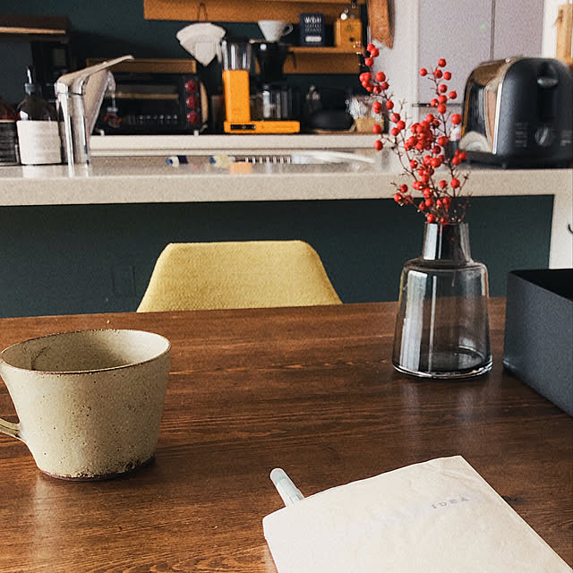 ホルムガード フラワーベース,好きなものに囲まれて暮らす,冬のお部屋,RoomClipショッピング,おうち見直しキャンペーン,モニター投稿,癒しの時間,コーヒー,My Desk,花のある暮らし,雪の日,北海道の暮らし,花瓶 toto.ikの部屋