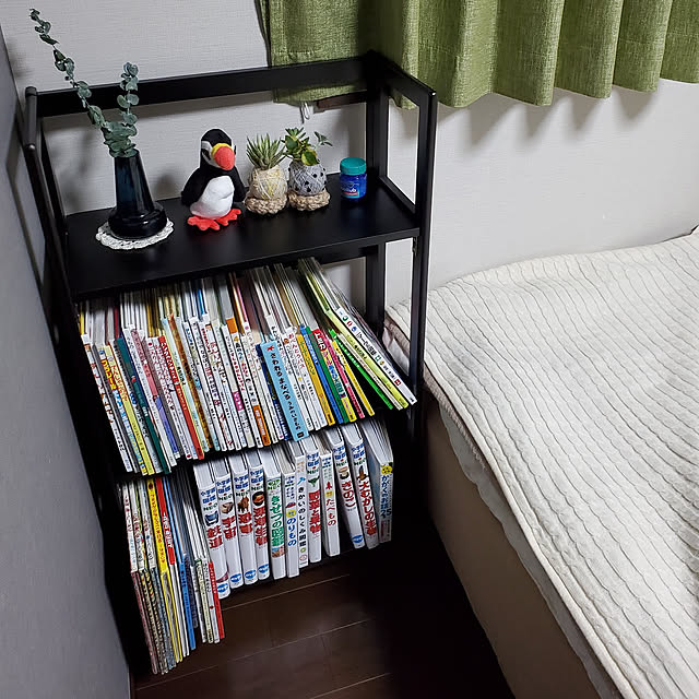Bedroom,RoomClipショッピング,おうち見直しキャンペーン,シェルフ,Ty,ビーニーベイビーズ,ホルムガードフローラ,どうぶつ,コロッコ,デッドスペース活用,こどもと暮らす,図鑑収納,本棚 kedarakeinumomoの部屋