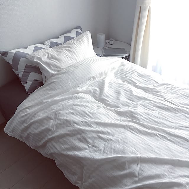 Bedroom,アロマディフューザー,日替わり投稿企画!土曜日,片付け,一人暮らし,ホワイトインテリア,無印良品,しまむら,IKEA mtmの部屋