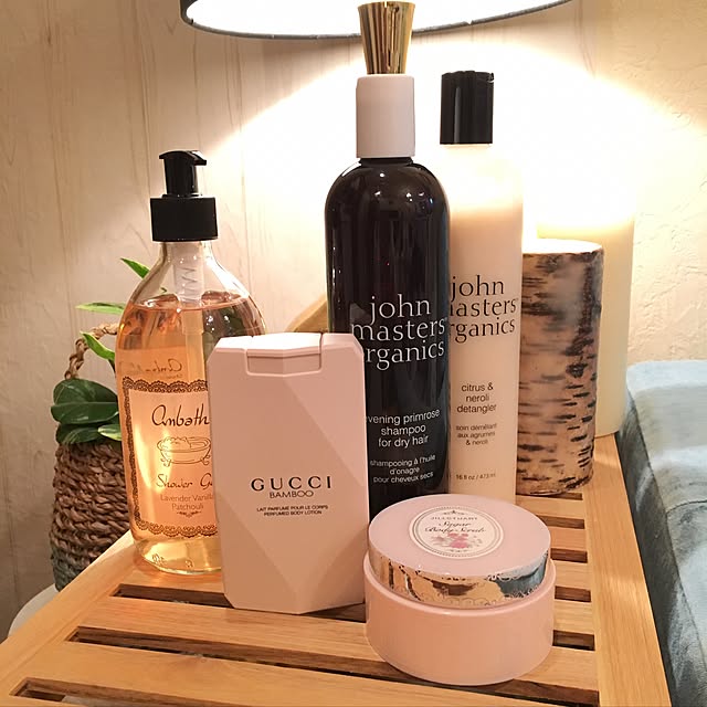 Bathroom,オーガニック,ボディケア,シャンプー＆コンディショナー,GUCCI,ジルスチュアート,ジョンマスター,RC千葉支部,Tisney Sea,ビーチハウス風,サーフボードテーブル,サーファーズインテリア,カリフォルニアスタイル,ＴiffanyT world,大人西海岸風スタイル,ティズニーシー TiffanyTの部屋