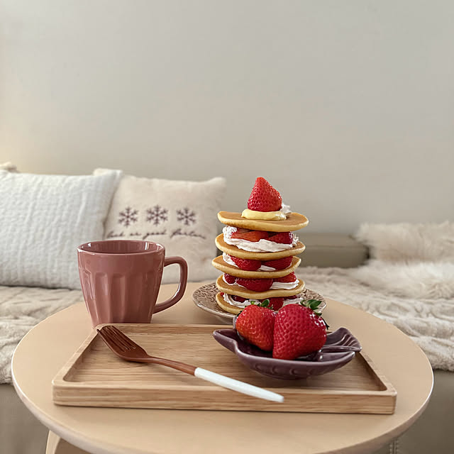 Lounge,イチゴ,seria,studioclip,パンケーキ,プチプラアイテム,おうちカフェ,新生活,みのる陶器,マグカップ yuri.sの部屋