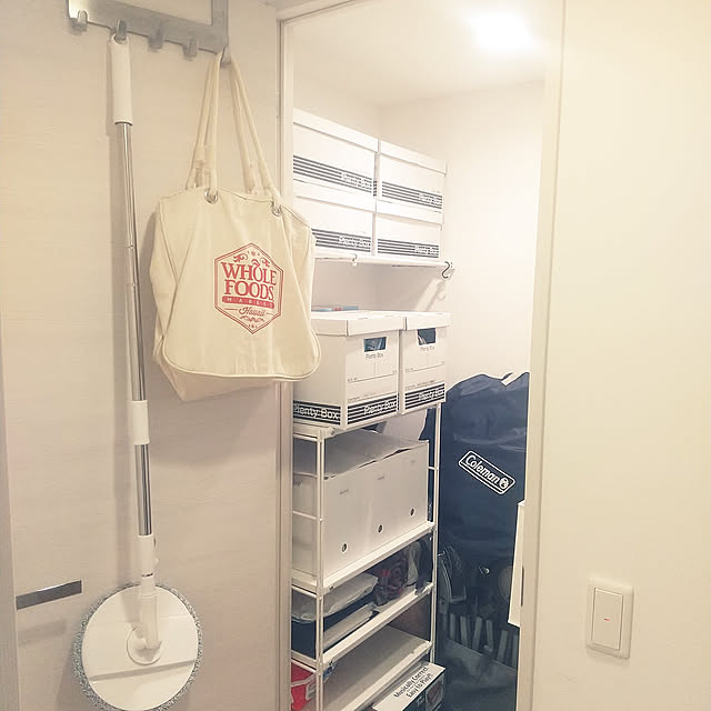 My Shelf,スリム化,マンション暮らし,子供のいる暮らし,コンパクト収納,無印良品,プレンティボックス,セリア,スチールユニットシェルフ,納戸,収納,ストック収納,IKEA,ポップアップテント,アウトドア用品,スコッチブライトマイクロファイバーモップ,突っ張り棚,ニトリ,ファイルボックス,エコバッグ置き場 Sakuraの部屋