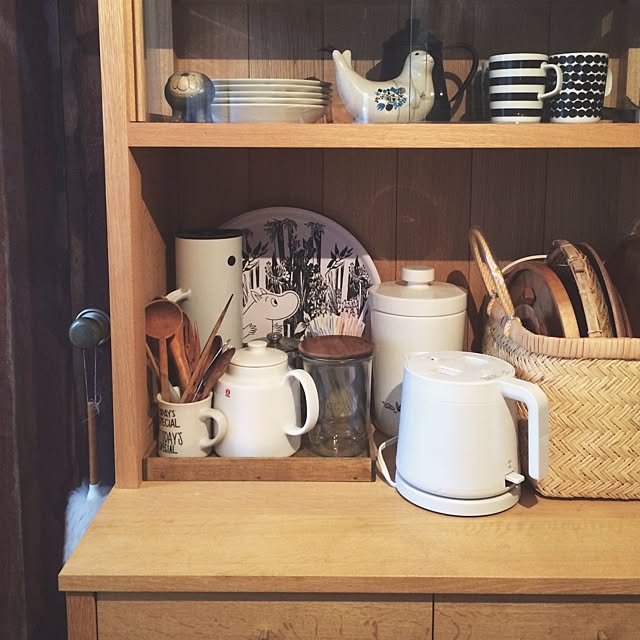 Kitchen,北欧インテリア,北欧,大川家具製作所,シンプル,食器棚,リサラーソン,鹿児島睦,マリメッコ,アラビア,イッタラ,タカヒロ ドリップポット,ムーミン,無印,無印良品,キッチン収納 nozomiの部屋