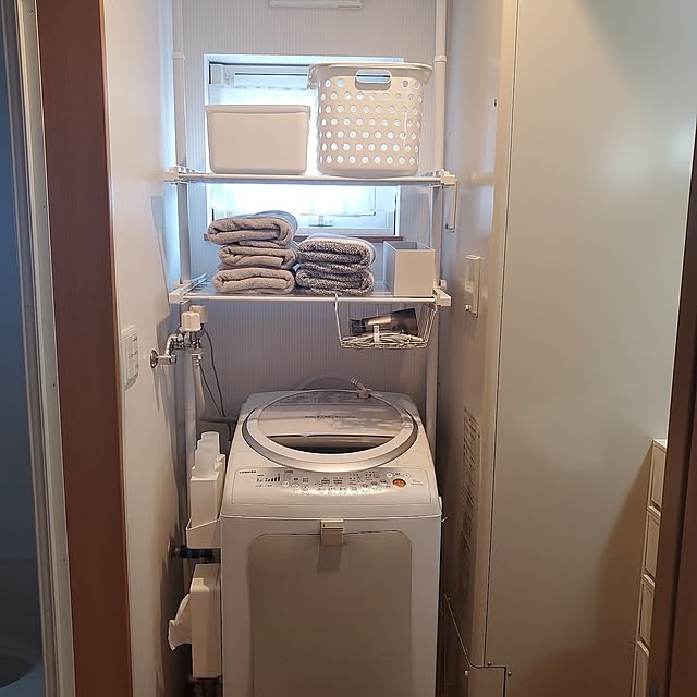 Bathroom,洗濯機上収納,ニトリ,北海道,建売住宅,極小住宅,こどもと暮らす,子供３人,シンプルインテリア,ホワイトインテリア,無印良品,100均アイテム,いいね&フォローありがとうございます☆,ニトリつっぱり棒 hiromiの部屋