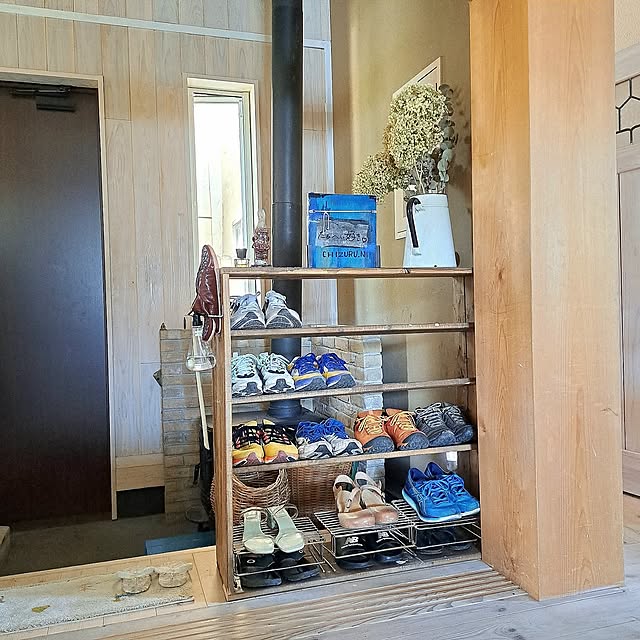 DIY,シューズラック,DIYのある暮らし,心地よい暮らし,好きなものに囲まれて暮らす,薪ストーブのある暮らし,玄関ディスプレイ,見せる収納,踏み台DIY,海外インテリアに憧れる,複数投稿,Entrance Ann+ROOMの部屋