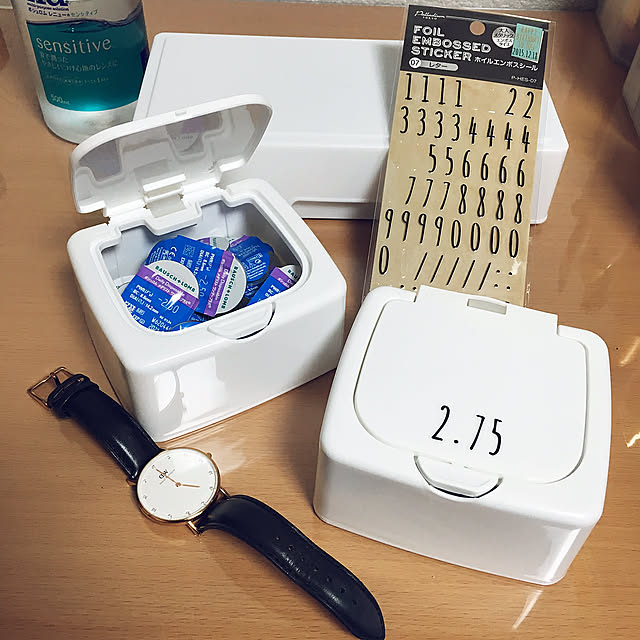 My Desk,机の上,seria,小物整理,コンタクトレンズ収納,ワンプッシュケース,粘土ケース,ストレージボックス,セリア,10分でできる Ayuの部屋