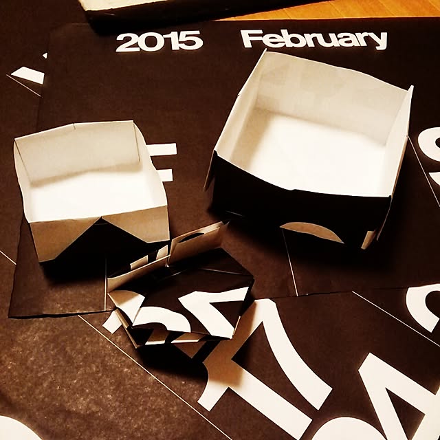 Lounge,モノトーン 白黒,一人暮らし,１R,賃貸,stendig calendar2015,部屋にゴミ箱がないので作ってます。 kabatanの部屋