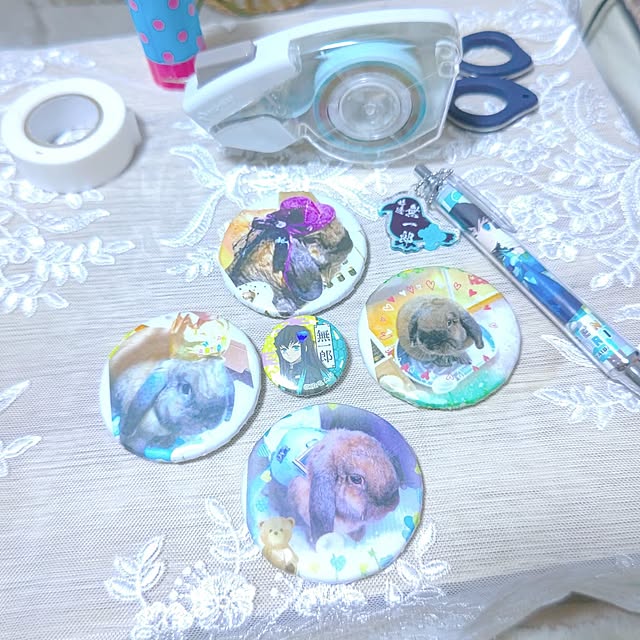 My Desk,ハンドメイド,お気に入り,癒し,生活感丸出し,RCの出会いに感謝♡,お返事遅くてごめんなさい(人д｀),RCに感謝❤︎です,皆さんに感謝です(*˙˘˙*)ஐ,自分らしい部屋作り,お気に入りに囲まれた暮らし,イイネを押してくださいるユーザーに感謝！,手作り缶バッジ,ﾏﾛﾝきゅん,うさぎが好きで好きでたまらない❤️,うさぎ雑貨,缶バッジキット mariaの部屋