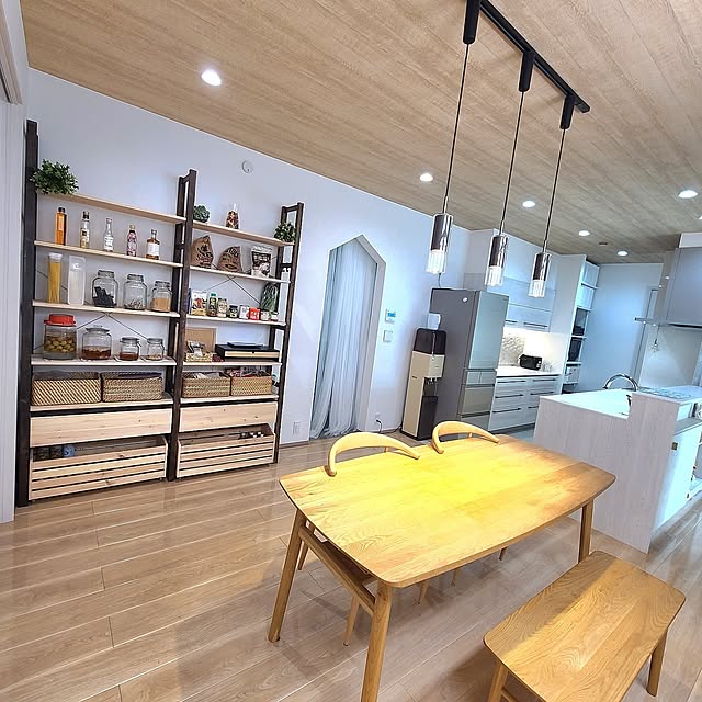 Kitchen,一条工務店,一条工務店グランセゾン,グランセゾン,28坪平屋,横並びダイニング,IVAR,三角垂れ壁 yumi.grandsaisonの部屋