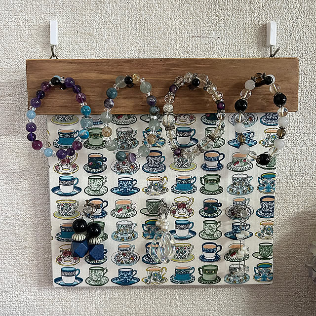 On Walls,アメジストのさざれ石,さざれ石,DIY,パワーストーン置き場,パワーストーンブレスレット,ハンドメイド,紫陽花,花のある暮らし,RCの出会いに感謝♡,いつもいいねやコメント感謝です♩,見て頂きありがとうございます⑅︎◡̈︎*,癒し◡̈❁*,素敵な出会いに感謝◡̈*♡.°⑅,笑顔が一番,４枚投稿です♡,花瓶,一輪挿し,リメークシート ritsukoの部屋