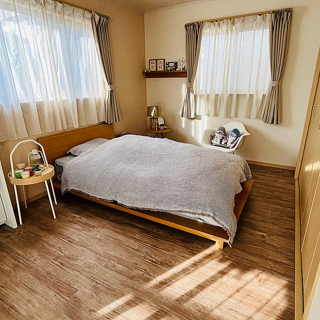 Bedroom,ナチュラルインテリア,ナチュラル,DIY,床,寝室,フロアタイル,フロアタイルDIY,Dream Sticker,ドリームステッカー,両目テープ,ナチュラルモダン,床材DIY akmama_khの部屋