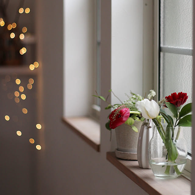 My Shelf,花のある暮らし,窓際,お花の定期便,お花のサブスク comiriの部屋