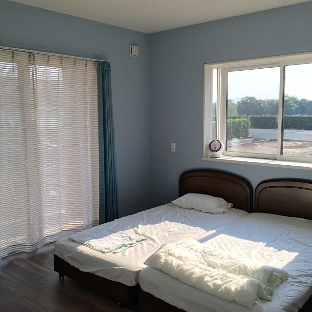Bedroom,ニトリのカーテン,Dフロア ウォルナット,アクセントクロス,寝室 chieの部屋