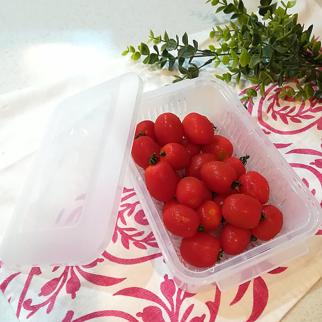 Kitchen,買ってよかった,ダイソー,タッパー,ザルつき,水切りつき,保存容器,プチトマト,じいじのトマト Jijiの部屋