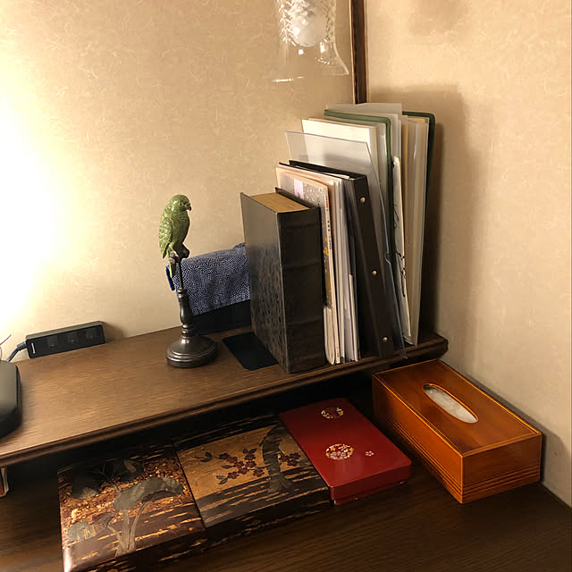 漆,好きな物に囲まれて,灯りのある暮らし,心地良い暮らし,ていねいに暮らす,塗り替えた部屋,習字,大和の骨董市,縫い物,Lounge mamizaの部屋