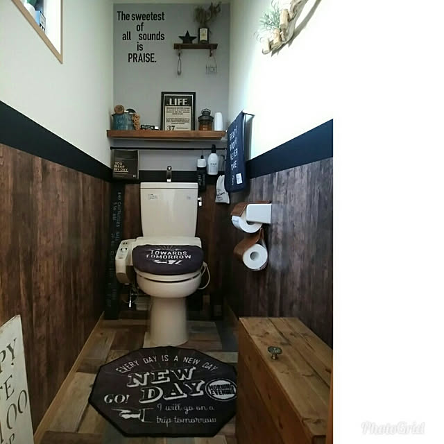 Bathroom,100均,セリア,キャンドゥ,賃貸でも諦めない！,トイレ改造計画,はがせる壁紙,現状回復OK,ダイソー,ブライワックス,男前もナチュラルも好き,男前インテリア,いいね&フォローありがとうございます☆,賃貸でも楽しく♪,いいねと、フォローの押し逃げすみません！,ターナーミルクペイント,ステンシル xxakemichxxの部屋