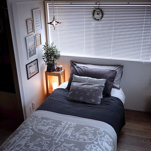 Bedroom,クリスマス,JETTE FROLICH,Bengt&Lotta,IKEA,H&M HOME,北欧 SetSunの部屋