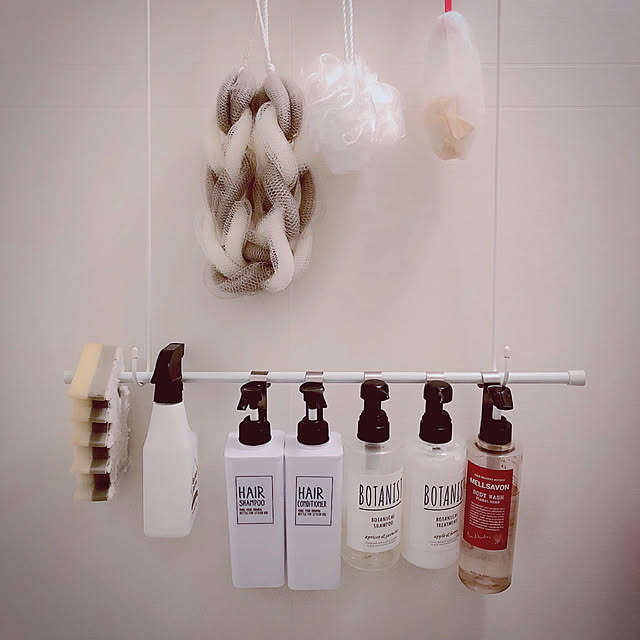 Bathroom,モノトーン,ダイソーボトルラベル,セリアボトル,ボトルラベル,スリコ,3COINS,吊り下げ収納,セリア,ダイソー zubo_landの部屋