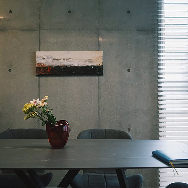 モノトーン,シンプルモダン,アート,ART,ミニマル,コンクリート打ちっ放し,シンプル,デザイナーズ,Lounge,はな,油絵,花瓶 vの部屋