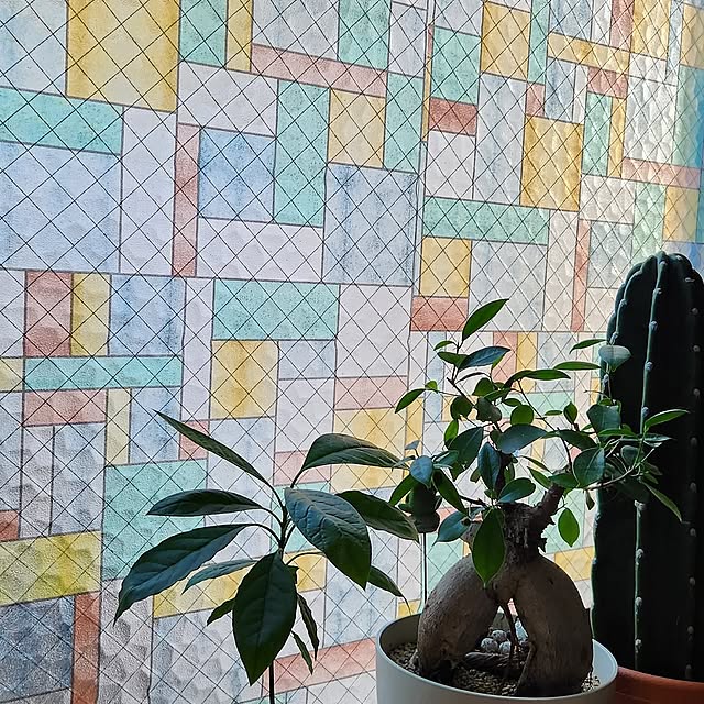 Entrance,ダイソー,窓ガラス用目隠しシート,DIY,手作り,ステンドグラス風,大好きな場所,お気に入り,まど,リメイク mikamaiの部屋