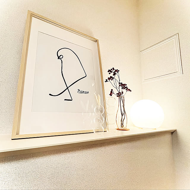 フェイクフラワー,ピカソの絵,賃貸,賃貸マンション,木製雑貨,シンプルナチュラル,IKEA,好きなものに囲まれて,Lounge Mugiの部屋