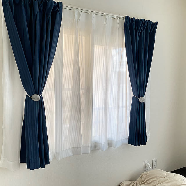 寝室のカーテン,寝室,ネイビーのカーテン,カーテンタッセル,タッセル,ニトリのカーテン,ニトリ,中古住宅,中古住宅築約30年,カーテン,Bedroom hanaの部屋