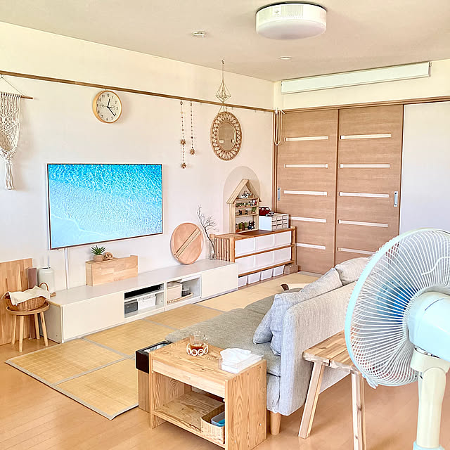 Overview,popIn Aladdin2,扇風機・サーキュレーター,時計,ダイソー,ナチュラル,IKEA,北欧,ニトリ,シンプル,テレビボード,フェイクグリーン,Daiso,ピクチャーレール,壁掛けテレビ,東リ タイルカーペット,北欧ナチュラル,建売住宅,竹ラグ,こどもと暮らす,ジャパンディ,ソーデルハムンコンパクト,ウォールフィットテレビ merutoの部屋