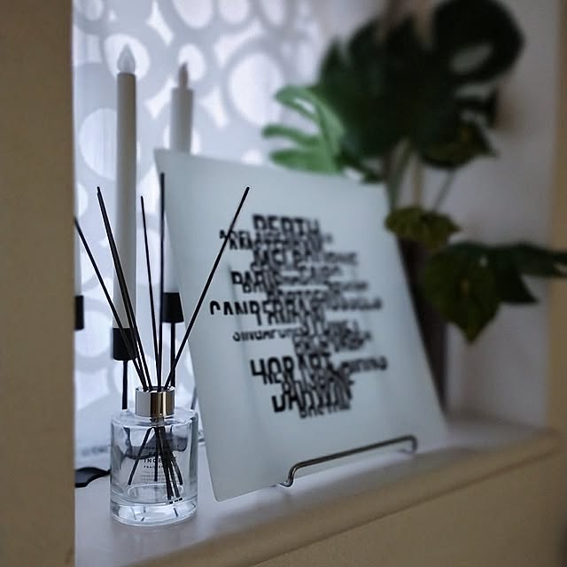 On Walls,プチプラ,階段ディスプレイ,香りのある暮らし,Standard Products,DEEP IN THE FOREST,リフィル有り,FRANK INCENSE,アロマディフューザー jinの部屋
