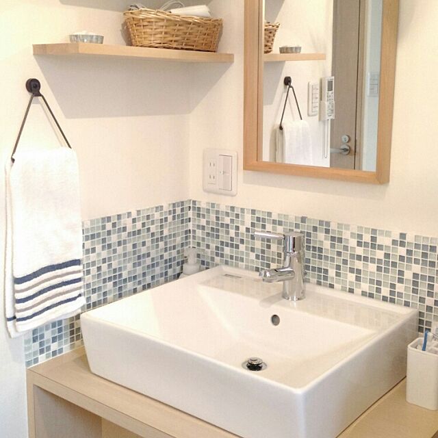 Bathroom,洗面台,造作洗面台,清潔感,タイル,タイル貼り,白×青 hiyuaの部屋