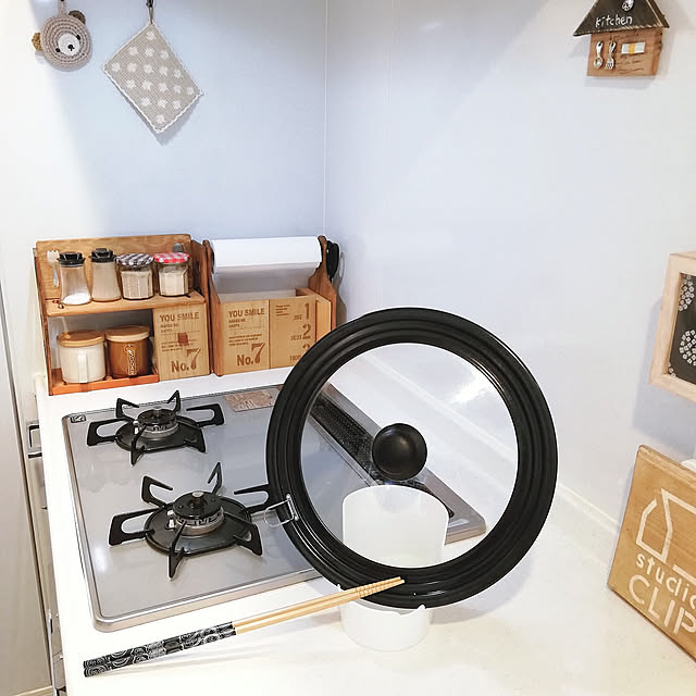 Kitchen,100均,セリア,クッキングスタンド,鍋蓋スタンド,菜箸置き,キッチンペーパーホルダーDIY,調味料ラックDIY,キッチンペーパーラック,コンロ周り,ボンヌママン空き瓶,ごちゃ混ぜｲﾝﾃﾘｱの会,ガラストップコンロ,2口コンロ hanaの部屋