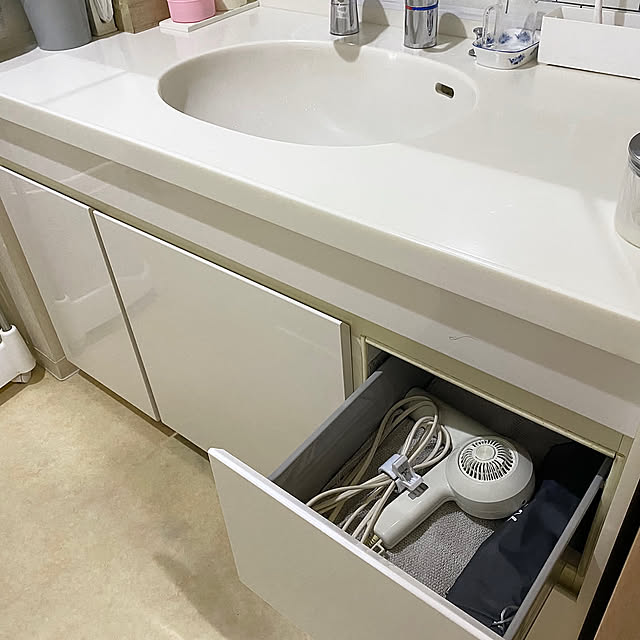 Bathroom,イベント参加なのでコメントお気遣いなく♡,イベント参加中,ドライヤー収納,RoomClip運営チームの皆様に感謝♡,マンション一階角部屋庭付き,見てくださりありがとうございます◡̈⃝♡ YuuKoの部屋