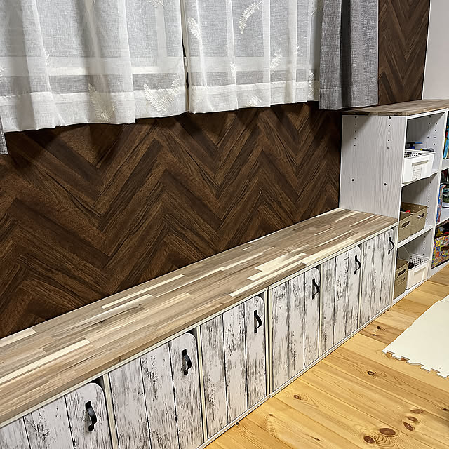 ニトリ,カラーボックスDIY,カラーボックス収納,カラーボックス,アカシア集成材,セリア,セリア取手,ダイソー壁紙,子供部屋,おもちゃ収納,My Shelf,おもちゃ部屋,おもちゃ棚,おもちゃ箱,キッズスペース yukimoookoの部屋