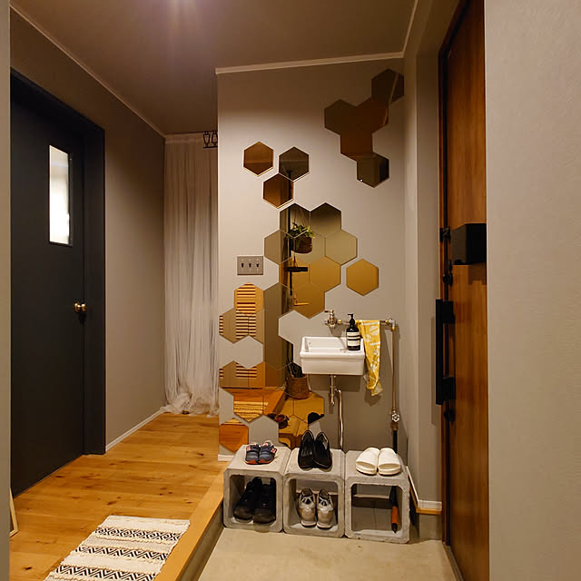 Entrance,IKEA,ブルックリンスタイル,DIY,コンクリートブロック TXGOの部屋