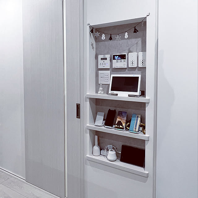 ニッチ,充電ステーション,注文住宅,モノトーン,一戸建て,生活感をなくしたい,白黒インテリア,パナソニックホームズ,Panasonic homes,収納,On Walls kikujiroの部屋