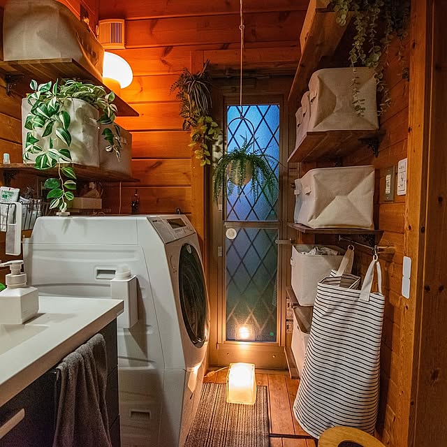Bathroom,壁面収納,照明,ナチュラル,IKEA,カーテン,リビング,間接照明,北欧インテリア,ナチュラルスタイル,グリーンインテリア,BESSの家,洗面所,ランドリールーム,無印良品,ソフトボックス,収納,収納ボックス,DIY,北欧ナチュラル,北欧モダン,ログハウス,北欧,洗濯機周り,洗濯機上のスペース T.R.D.LABOの部屋