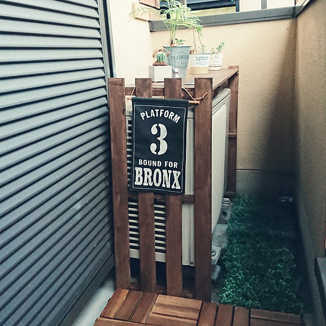 Bathroom,エアコン室外機カバーDIY,すのこ,コーナン木材,雑貨大好き♡,多肉植物♡,ダイソー♡,テーブルヤシ♡,みていただきありがとうございます❤️,いいね！ありがとうございます◡̈♥︎ noritamaの部屋