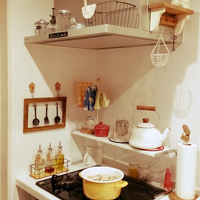 Kitchen,RC兵庫支部,ナチュラルキッチンの雑貨,セリア,coucou,オイルボトル,ホーロー,木製雑貨 tamamaの部屋