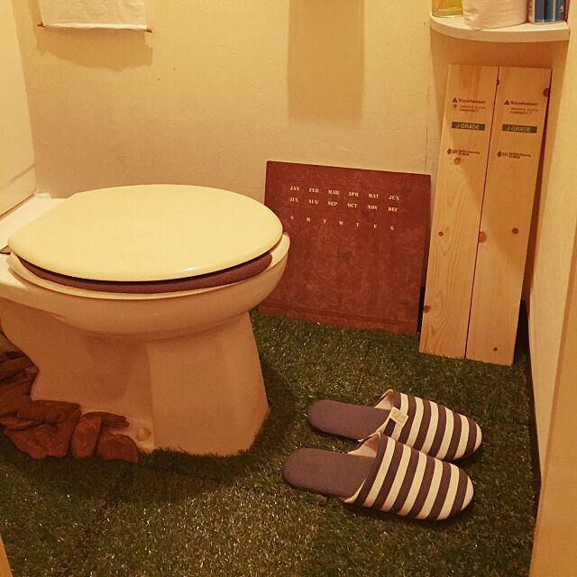 Bathroom,人工芝生をひいてみた,人工芝マット,DIY,セリア Shoutarouの部屋