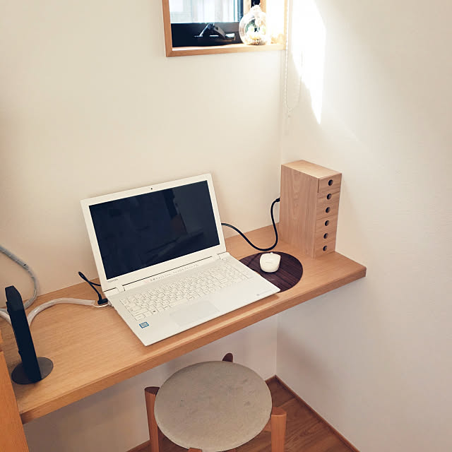 My Desk,シンプルな暮らし,タモ材,シンプル,ワークスペース,パソコンデスク,パソコン周り,パソコン周りのごちゃごちゃ解消,無印良品,小物収納ボックス・6段,MDF小物収納6段,フォローすごく嬉しいです♡ sakuraの部屋
