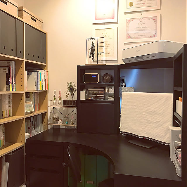 本棚,書斎,書斎スペース,書斎2畳,白い壁,IKEA,インテリア,My Desk,ワークスペース,ホームオフィス,リモートワークスペース,おうち時間 greengreenの部屋