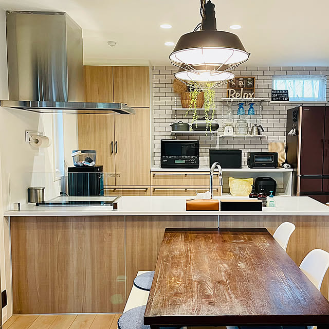 【写真でルームツアー】光とナチュラルなインテリアが織りなす、居心地の良い住まい。Yumi-springさんのお家をご紹介！