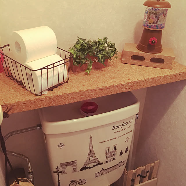 Bathroom,コルクマット,突っ張りポールでDIY,10分でできる,カフェ風,賃貸でも～楽しんでます～＊,賃貸DIY,賃貸アパート,♡2017.9.13♡,セリア♡,賃貸でも楽しく♪,賃貸でも諦めない！,ふたり暮らし,いいね！押し逃げばかりでごめんなさい。,いいね！ありがとうございます◡̈♥︎,DAISO♥,いいね♡100超え感謝です(*´ω`*) love_january24の部屋