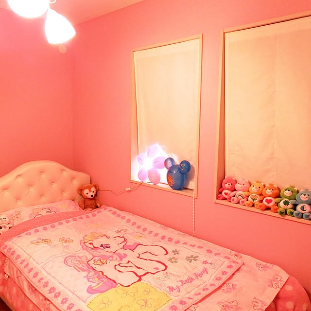 Bedroom,ケアベア,ファンシー,子供部屋,キッズルーム,プリンセス,ポップ,メルヘン,マイリトルポニー,ピンクの壁,ゆめかわいい ichikao_oの部屋