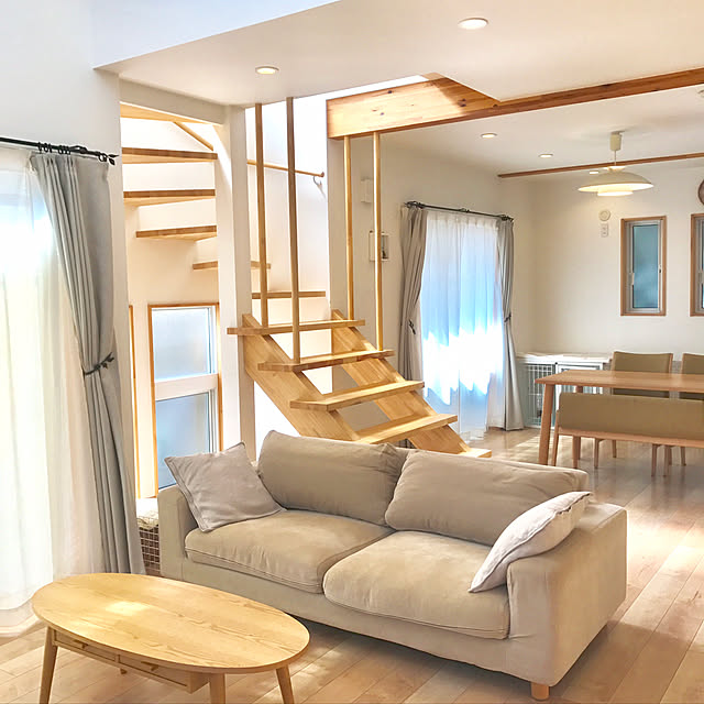 Overview,ナチュラル,北欧,雑貨,シンプル,ウッドワン建具,無印ソファー,吹き抜け,リビング階段 hinatabokkoの部屋